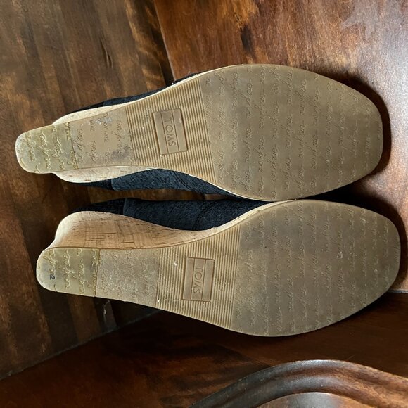 TOMS Women's Classic Espadrille Wedge Peep Toe Sandals EUC Size 9.5 - Picture 8 of 9